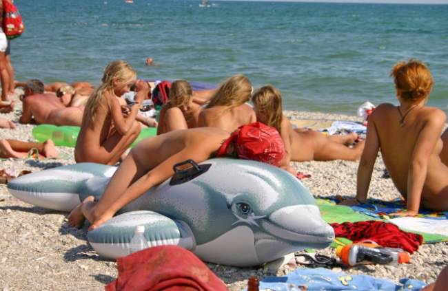 Zdjęcia naturyści na morze piękna galeria foto nudyzm | Photo naturists on the sea-beautiful gallery photo nudism