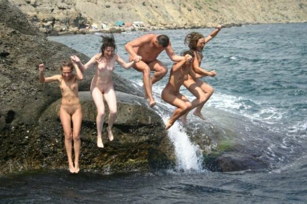 Zdjęcia młodych studentów nudystów morze (set 3) | Photo young students nudists at sea