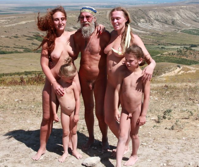 Nudyzm zdjęcia rodziny w górach (set 31) | Photos family nudism in the mountains